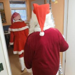 164f61be-3d65-4ab4-b308-5e19779a9749 kalėdų senio vizitas