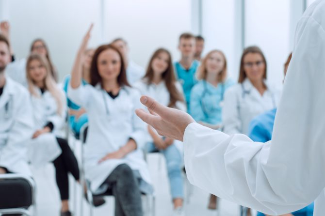 Pasirašyta sutartis su Centrine projektų valdymo agentūra dėl sveikatos priežiūros specialistų pritraukimo į Lietuvos sveikatos sistemą projekto įgyvendinimo